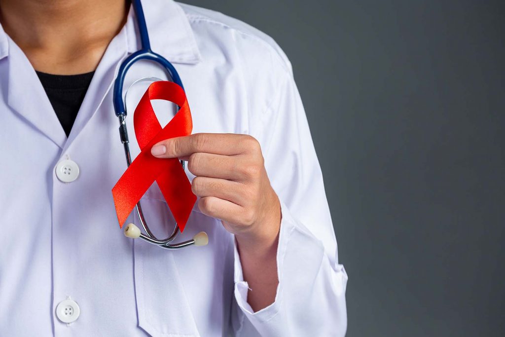 4 Hal yang Membuat Anda Harus Waspada Akan HIV